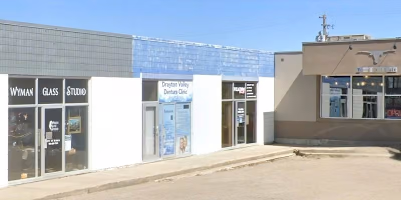 Drayton Valley Denture Clinic